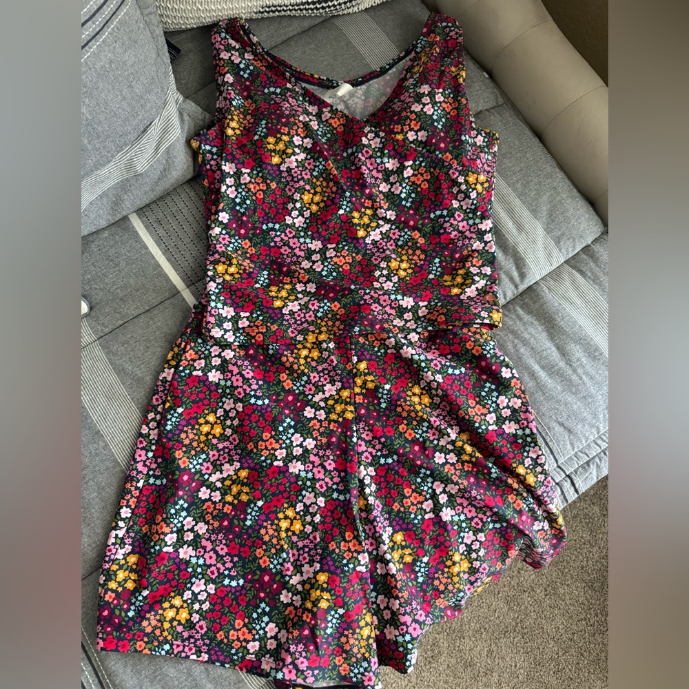 HoneyMark Gardenia print swimsuit